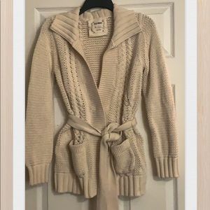 Old Navy cream Knit Sweater Women’s Sz Large